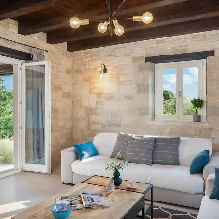 Grando Ii By Interhome * Mofardini