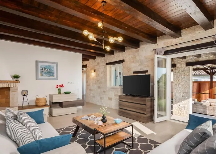 Grando Ii By Interhome Vikendica Mofardini