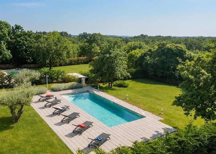 Grando Ii By Interhome Vikendica Mofardini