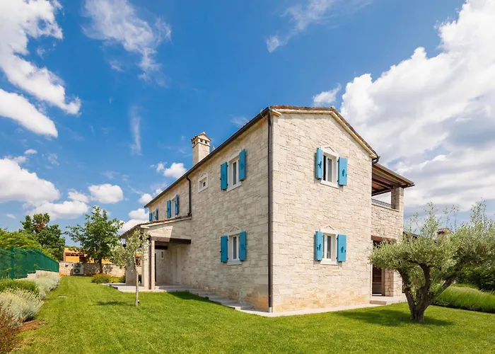 Vikendica Grando Ii By Interhome Mofardini