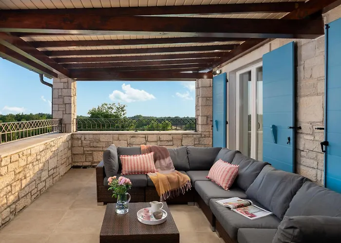 Grando Ii By Interhome Vikendica Mofardini