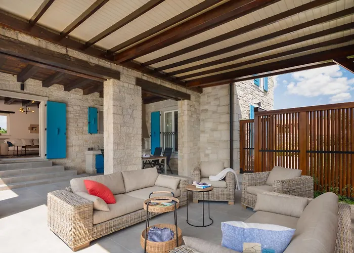 Grando Ii By Interhome Vikendica Mofardini